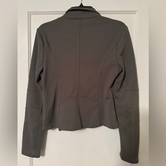 Express Jacket - Picture 2 of 3